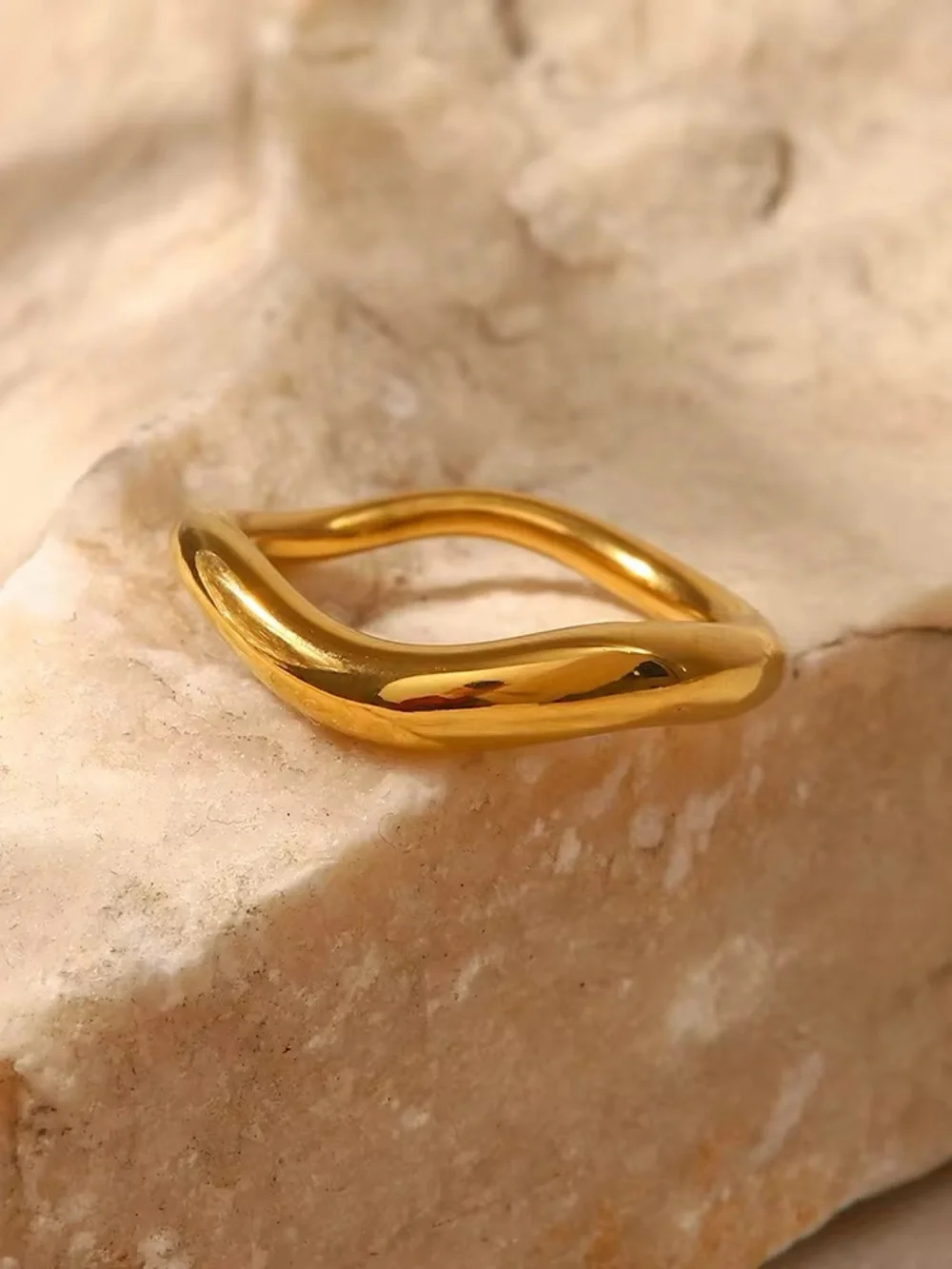 SIZE 7 | 18K Gold Plated Sculptural Wave Ring - Picture 5 of 7
